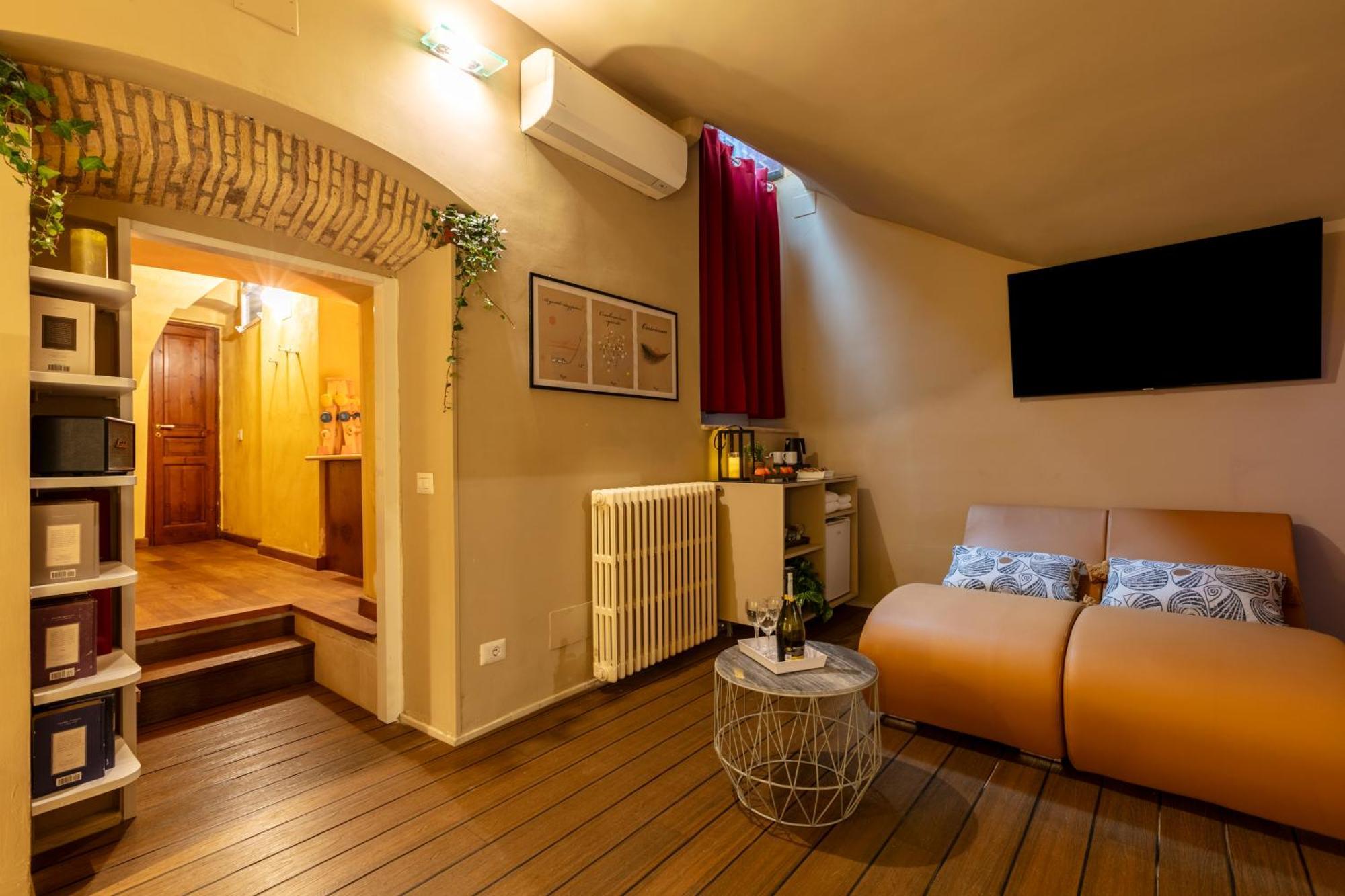 Romac Coronari With Gym, Sauna And Garden Buitenkant foto