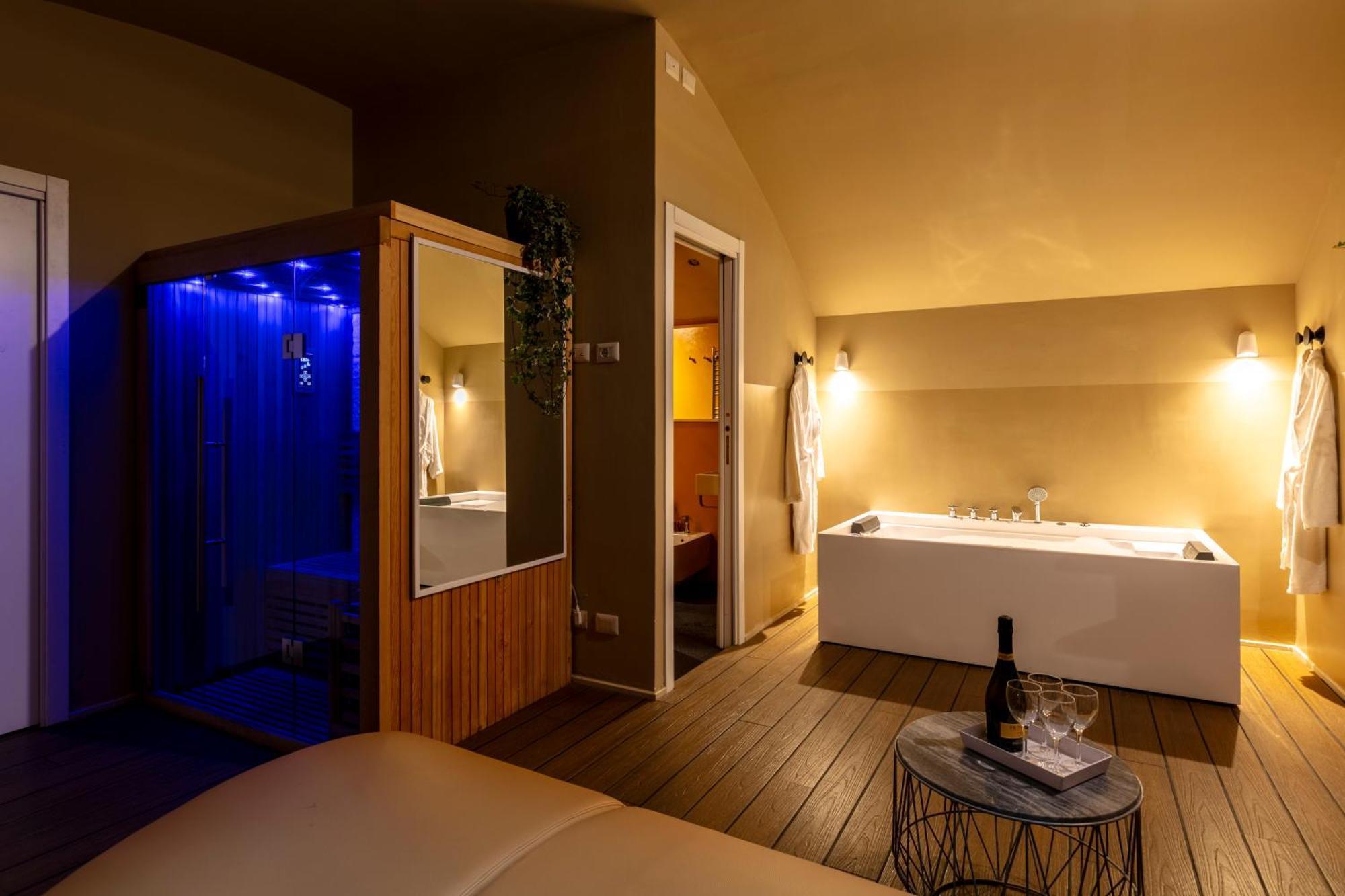 Romac Coronari With Gym, Sauna And Garden Buitenkant foto